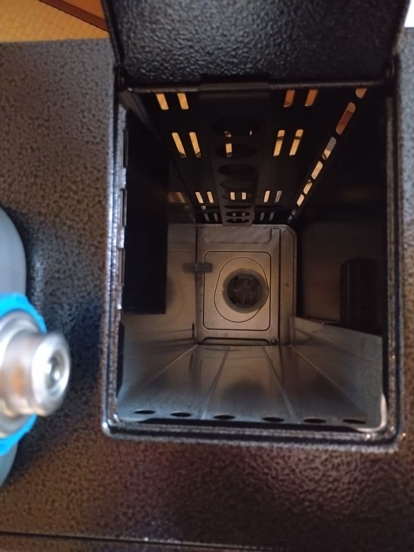 トヨトミ LR-680C ストーブ ブラック