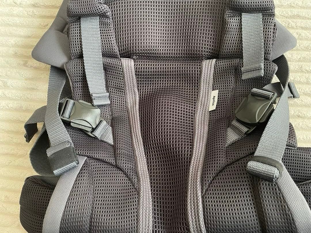 アップリカ Aprica ラクリス ダークグレー 抱っこ紐