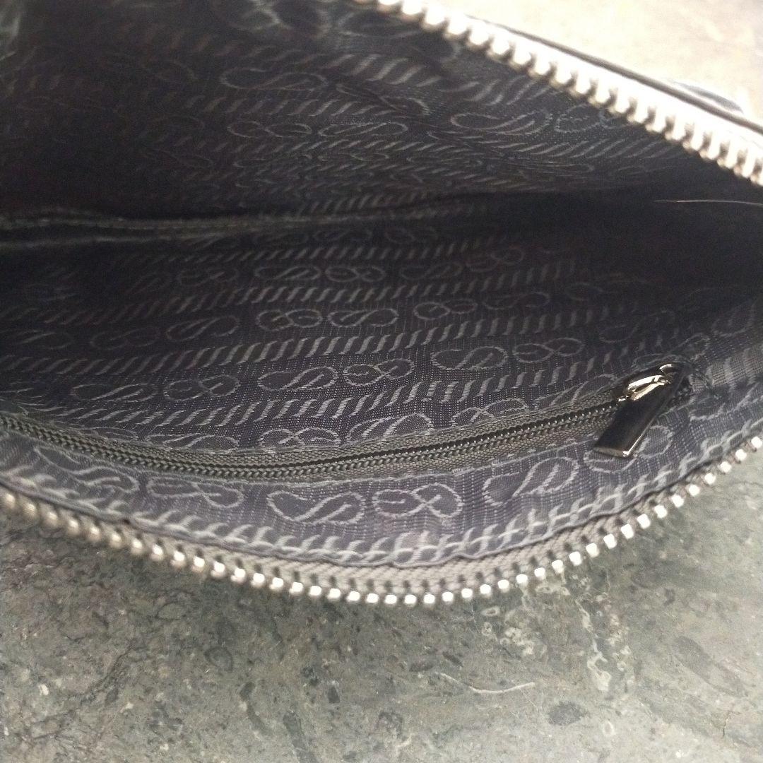 PRADA　プラダ　ポーチ　くま　スパンコール　刺繍　レア