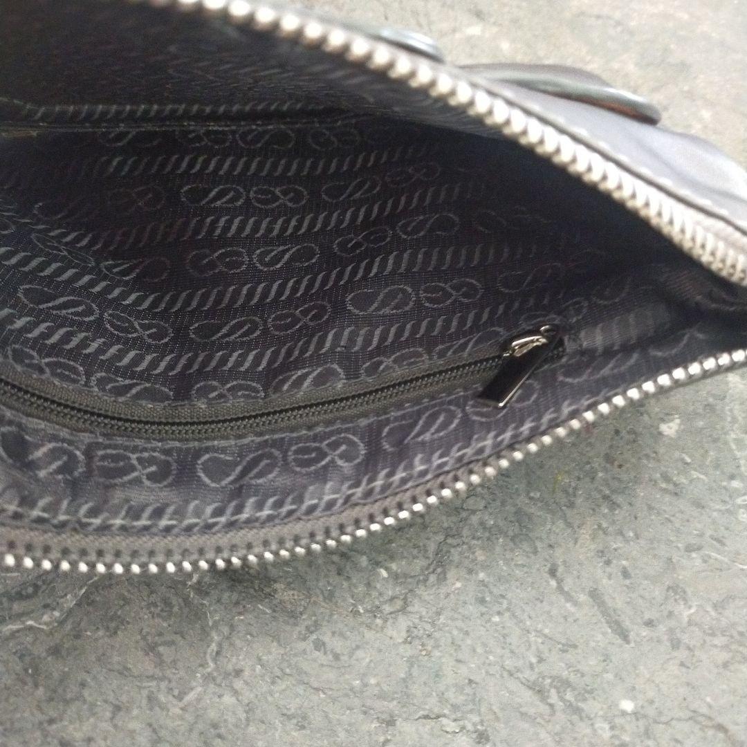 PRADA　プラダ　ポーチ　くま　スパンコール　刺繍　レア