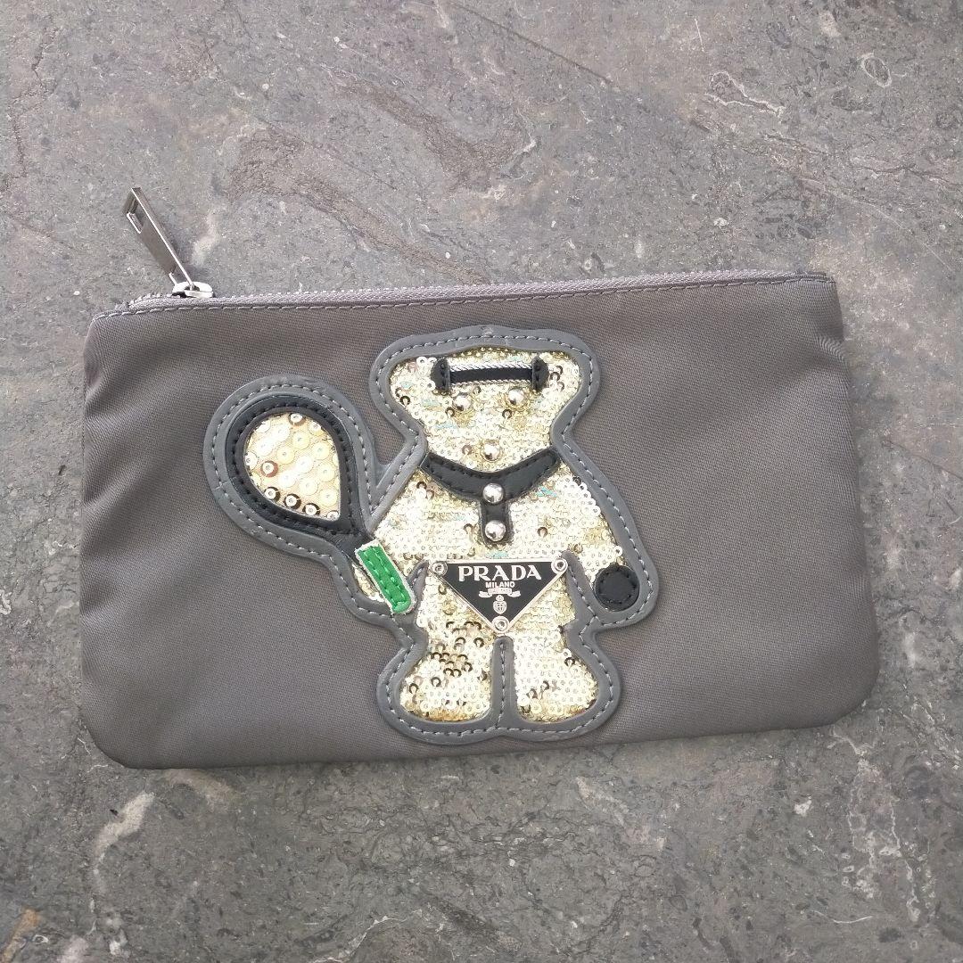 PRADA　プラダ　ポーチ　くま　スパンコール　刺繍　レア