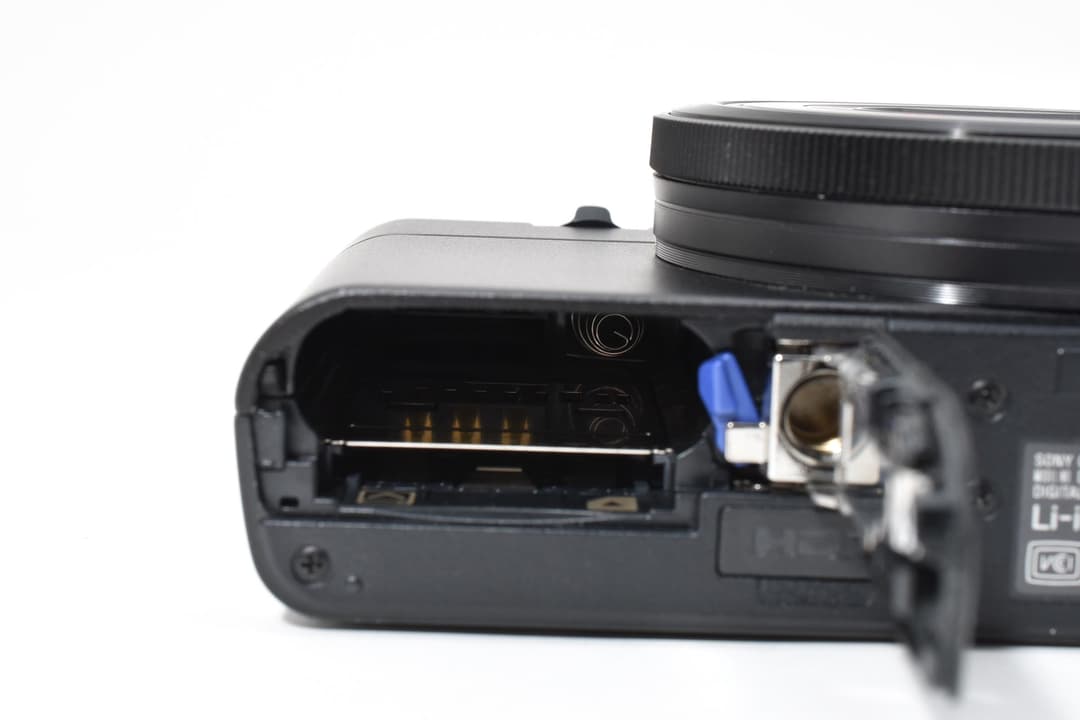 ■ 美品 ■ ソニー　SONY DSC-RX100 0322