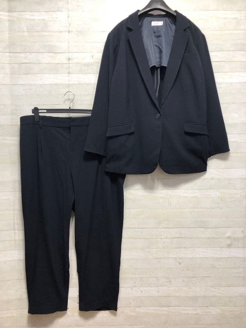 新品☆8L♪紺系無地♪ストレッチ洗えるテーパードパンツスーツ〇G274