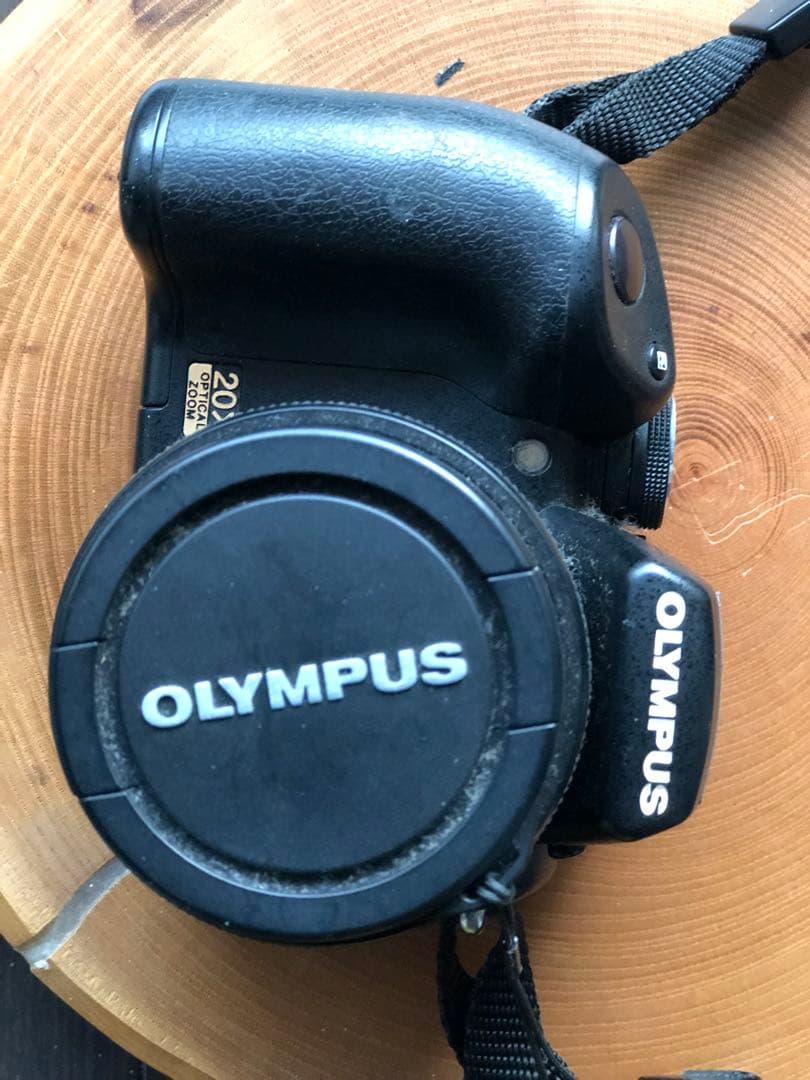 OLYMPUS SP-570UZ デジタル一眼レフカメラ 大幅値下げしました。