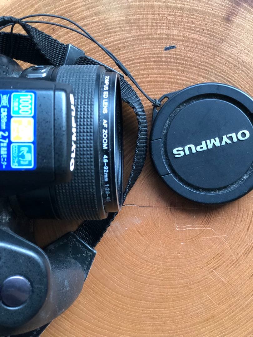 OLYMPUS SP-570UZ デジタル一眼レフカメラ