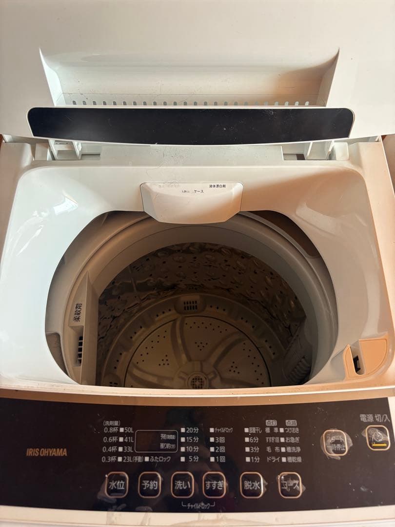 アイリスオーヤマ　容量6Kg 縦型洗濯機 IAW-T602E 送料込み
