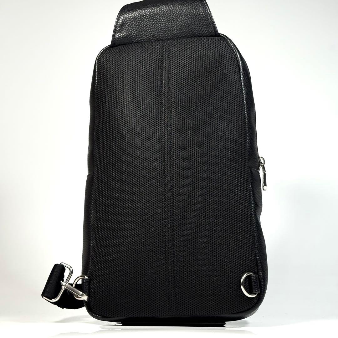 【新品未使用】カルバンクライン ボディバッグ ワンショルダーバッグ ブラック