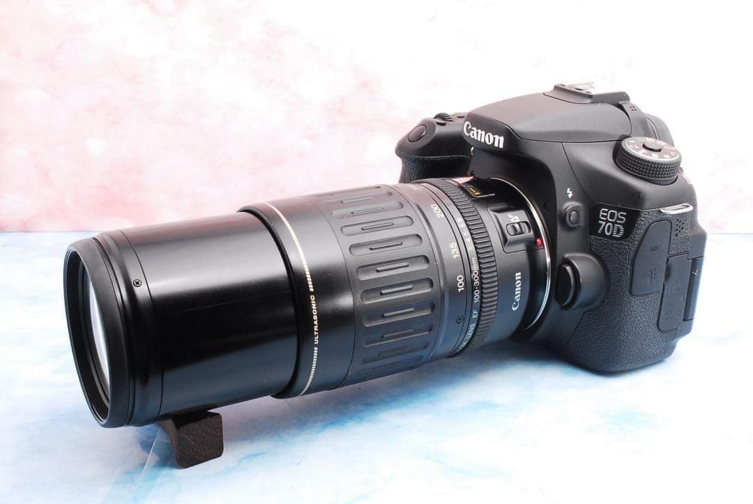 ☆Canon EOS 70D☆スマホ転送☆一眼レフカメラ☆バッグ付☆Wレンズ