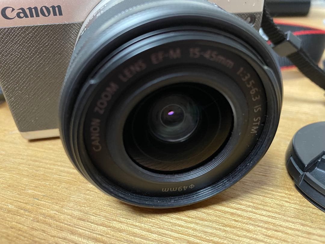 Canon EOS M200 ゴールド EF-M 15-45mm レンズ付き