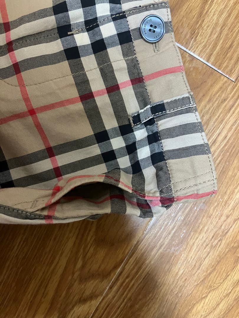 新品未使用バーバリー　チェックパンツ