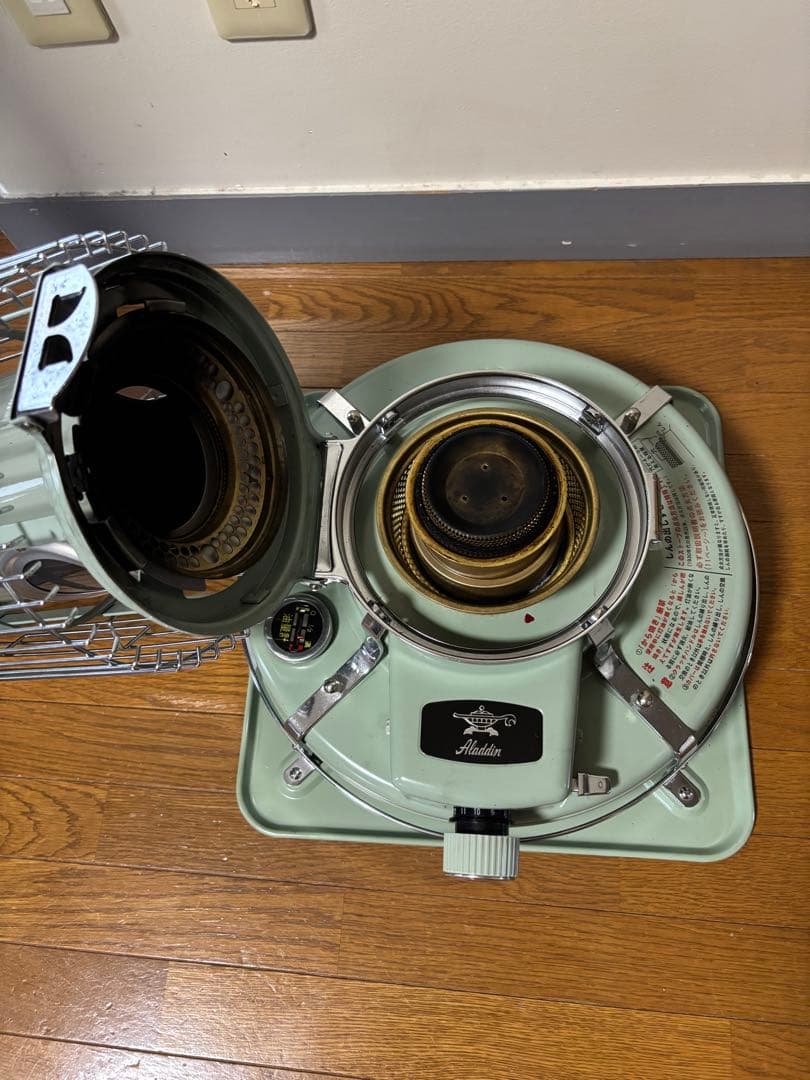 アラジン　石油ストーブ　ブルーフレームヒーター　グリーン