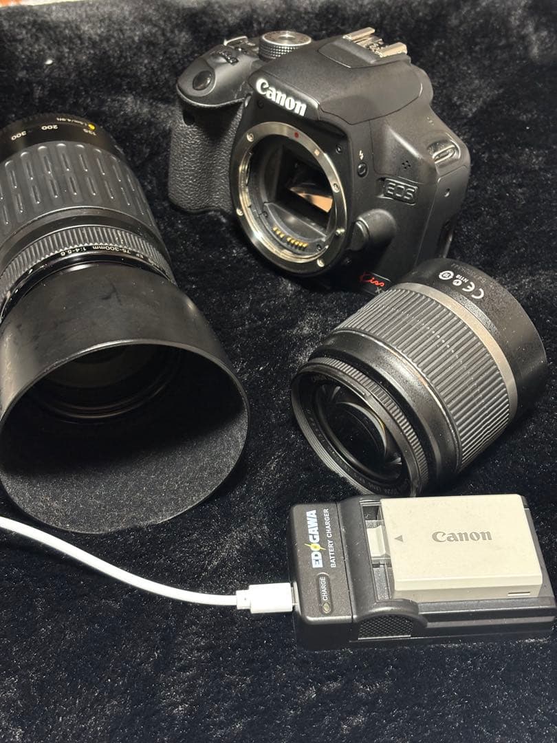 CANON EOS Kiss x3 75-300mm 18-55mmバッテリー付