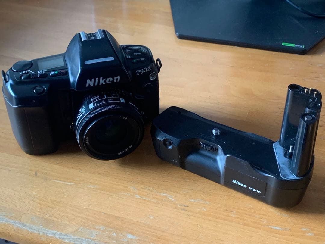 Nikon F90X 一眼レフカメラ MB-10 バッテリーパック レンズ付属