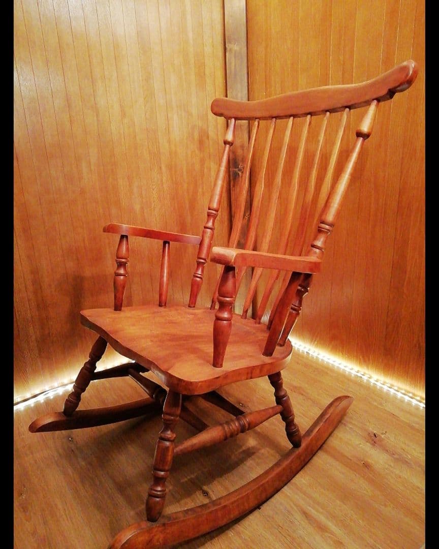 米国アンティーク　ロッキングチェア　大きめ　無垢材　アメリカ