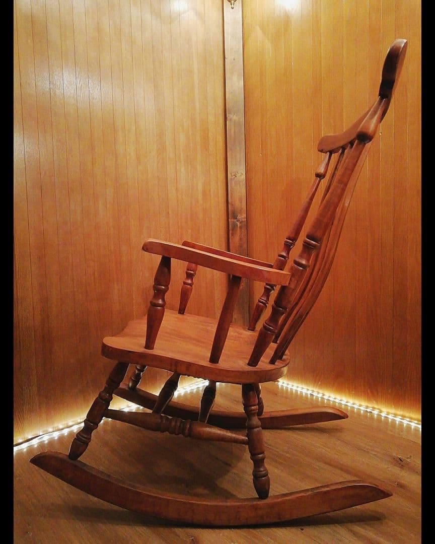 米国アンティーク　ロッキングチェア　大きめ　無垢材　アメリカ