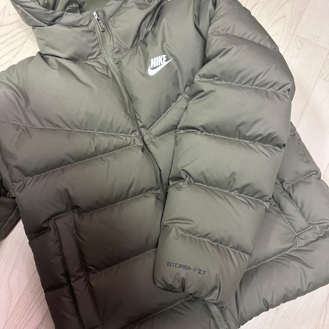 ナイキ ウィメンズ ストームフィット フーディー ダウン ジャケット　サイズ　S