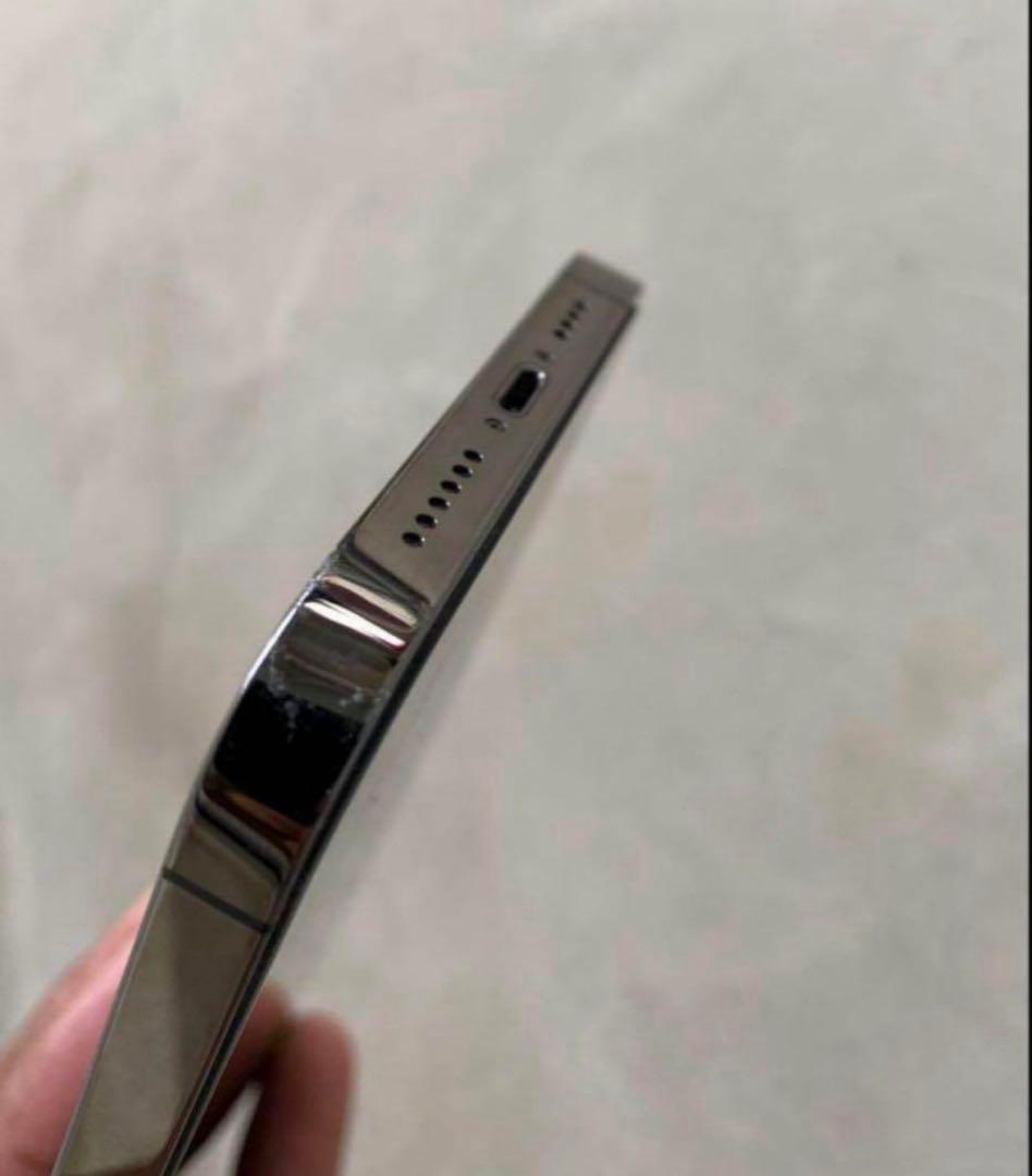 Apple iPhone 13 Pro Max グラファイト本体