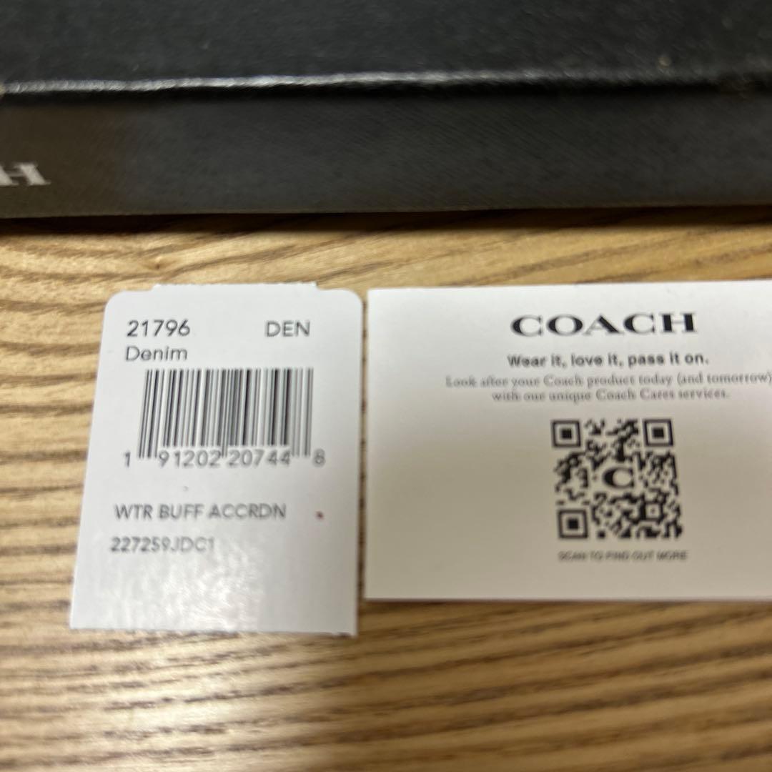 コーチ　ウォーターバッファロー　ラウンドジップロングウォレット