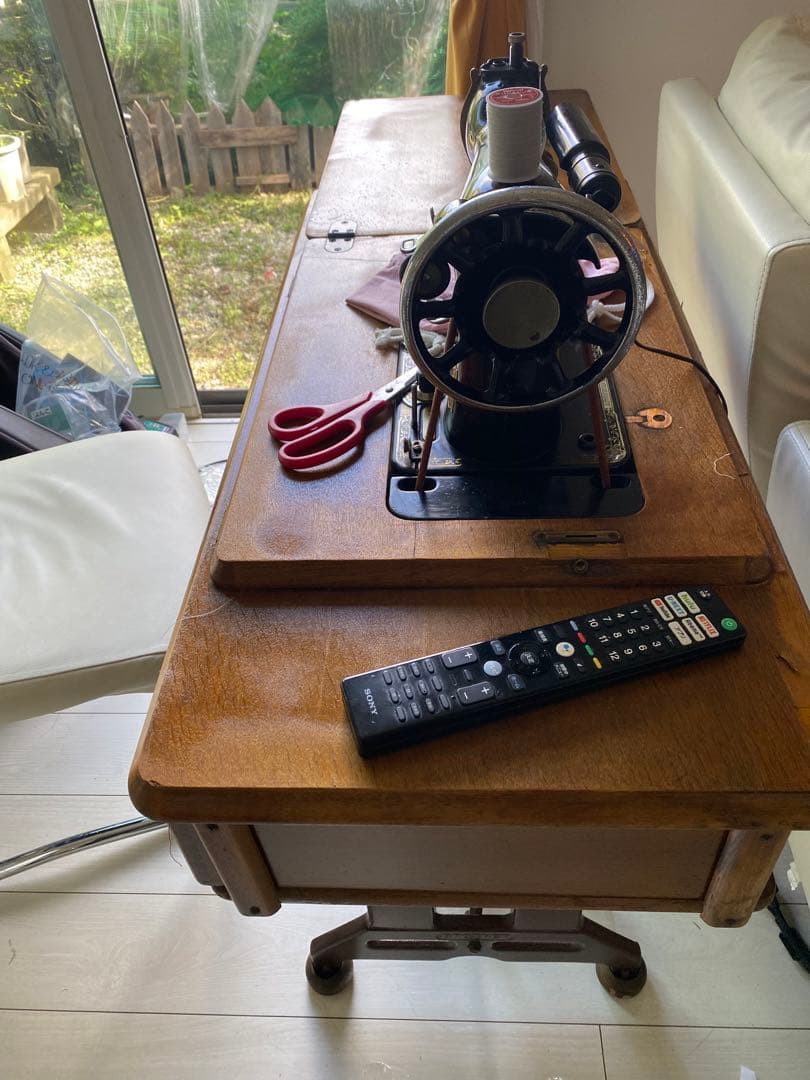 足踏みミシン(ブランド:ブラザー) 足踏みミシン(ブランド:ブラザー)