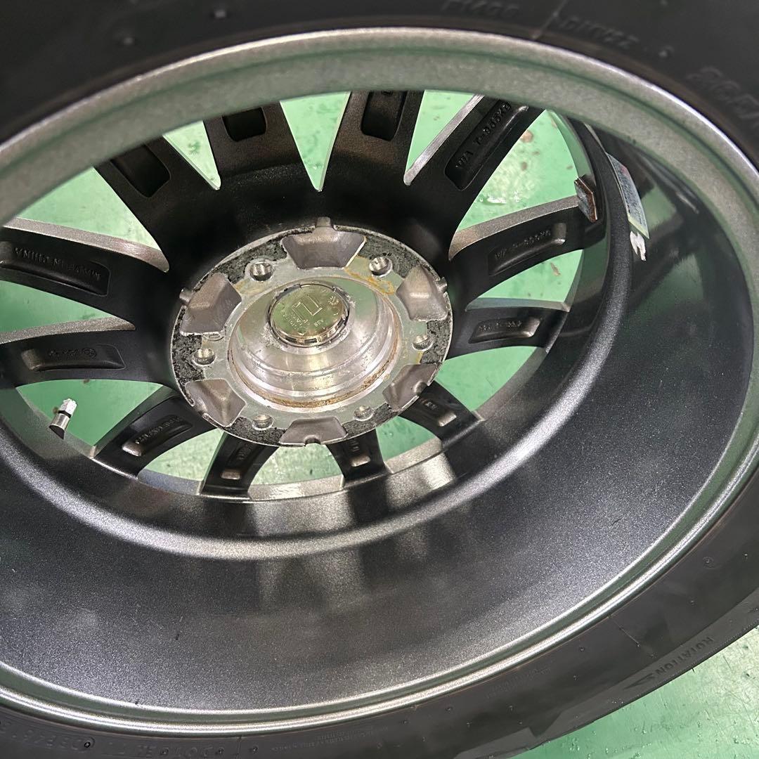中古スタッドレス265/65R17ブリザック　ランクルプラド、ハイラックスなどに