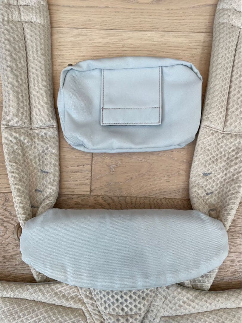 エルゴ　オムニ　ブリーズ　ナチュラルベージュ