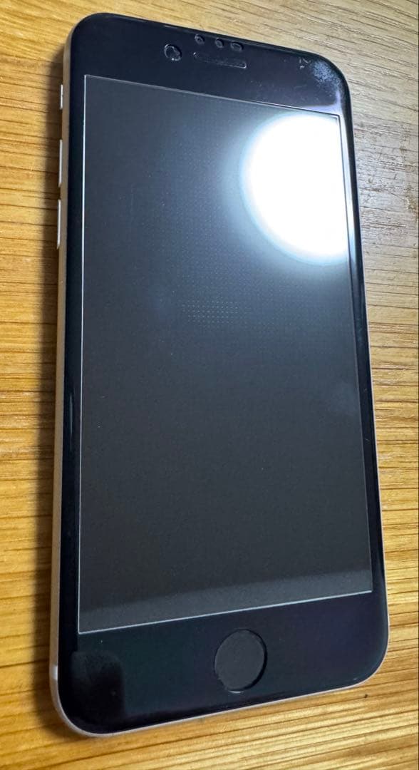 iPhoneSE 第二世代　64GB