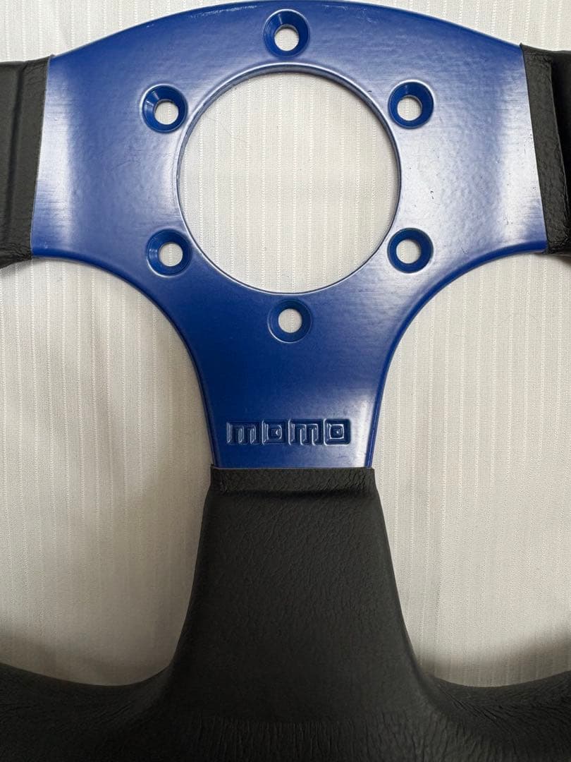 MOMO ステアリングホイール 03-04年モデル