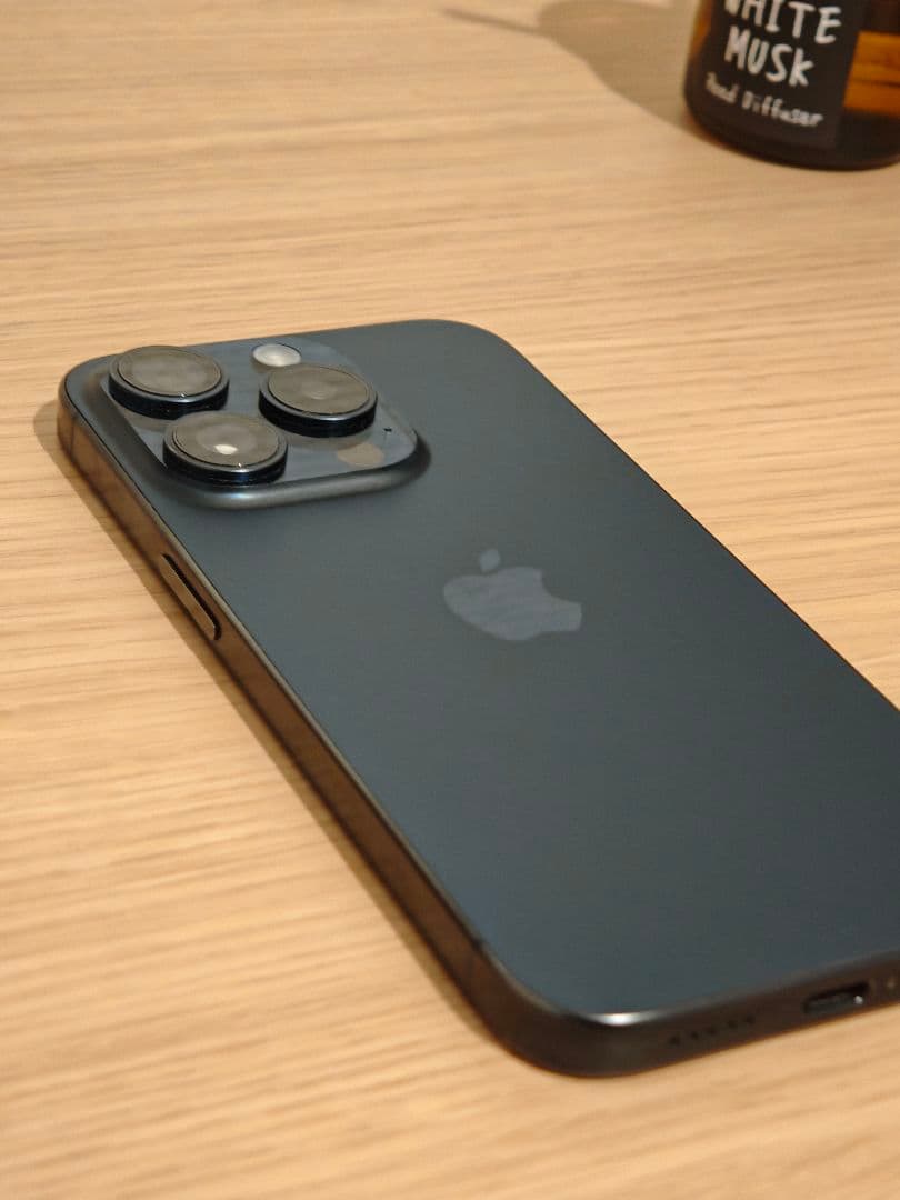 iPhone 15pro 128GB simフリー