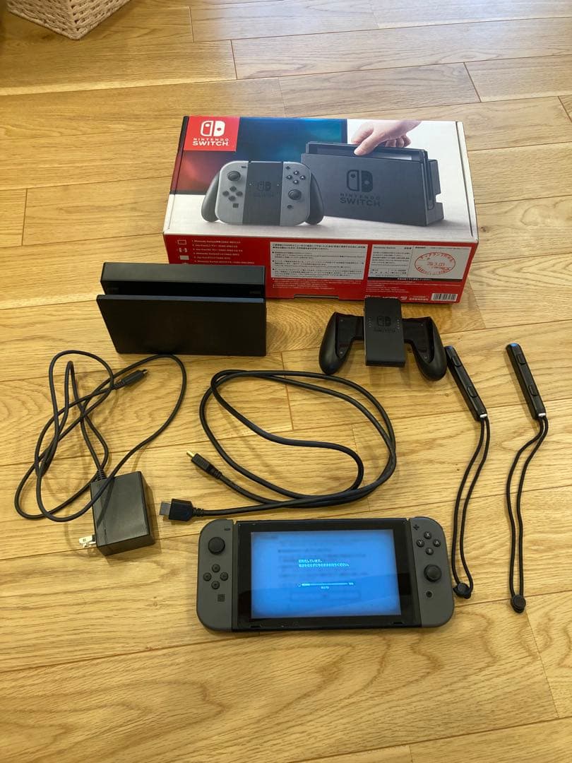 ニンテンドースイッチ　本体　中古　おまけ付き