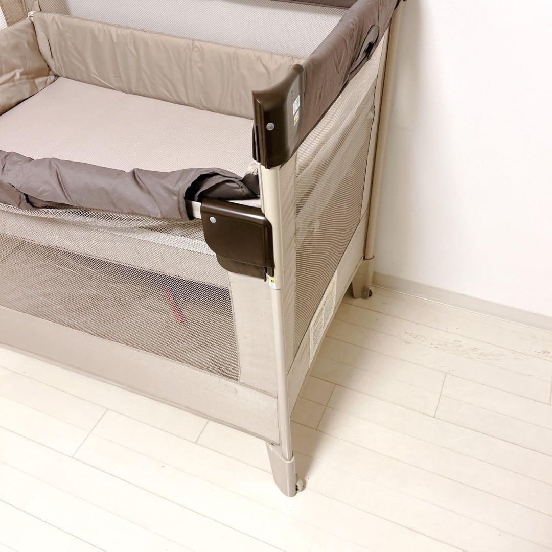 美品 ココネルエアー ココアブラウン Aprica ベビーベッド アップリカ