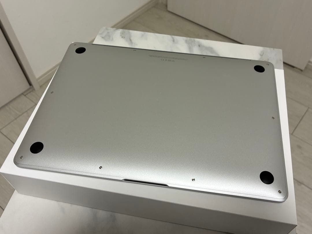 【美品】MacBook Air 13inch M1 512GB 8GB