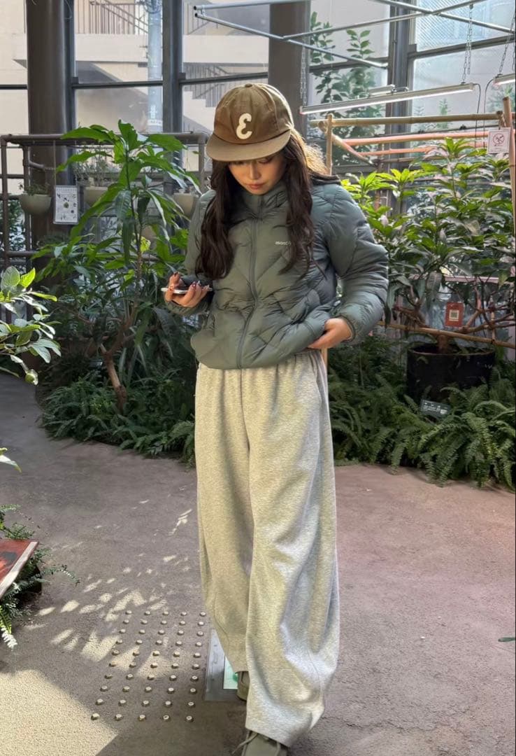 新品未使用　ネージュダウンパーカー　L-R モンベル　mont-bell