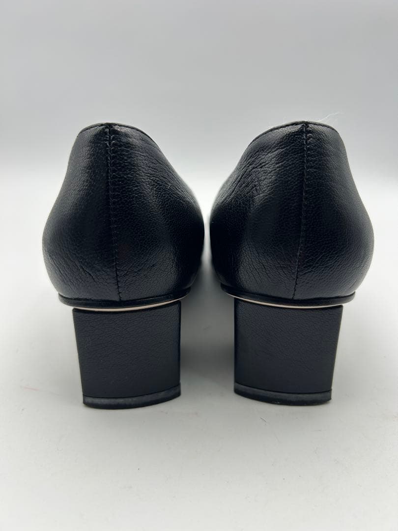 美品 サルバトーレ フェラガモ ストーン付 ブラック パンプス サイズ6 1/2