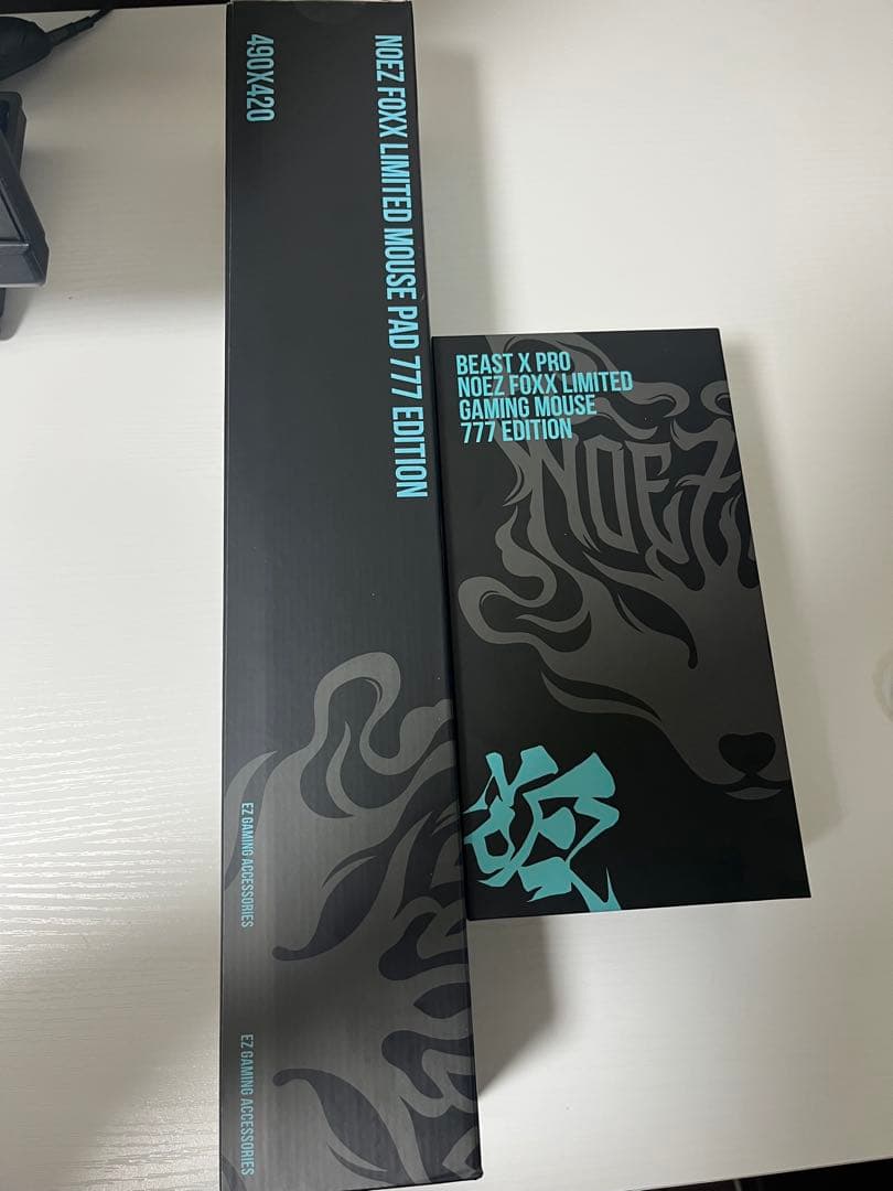 BEAST X PRO NOEZ 72X MOUSEとMOUSEPAD