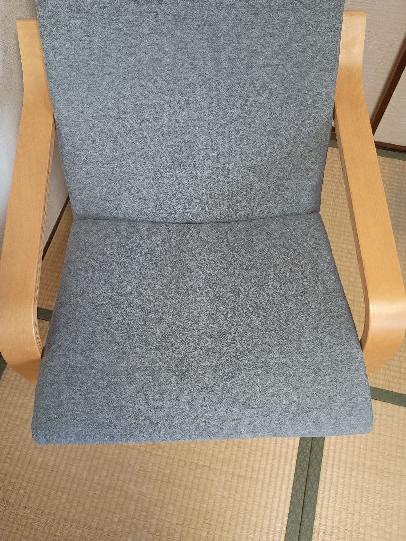 IKEA　ポエング　グレー　送料込み