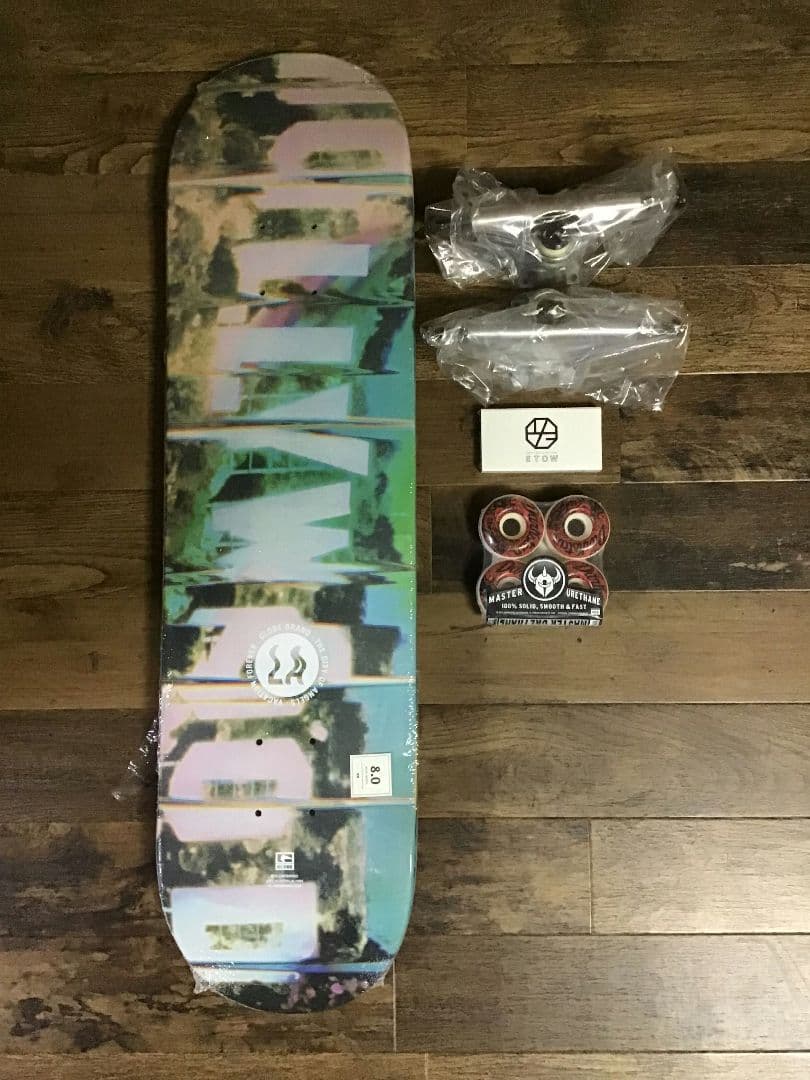 スケーター！GLOBE 【グローブ】 スケートボードデッキ＆トラック周りセット