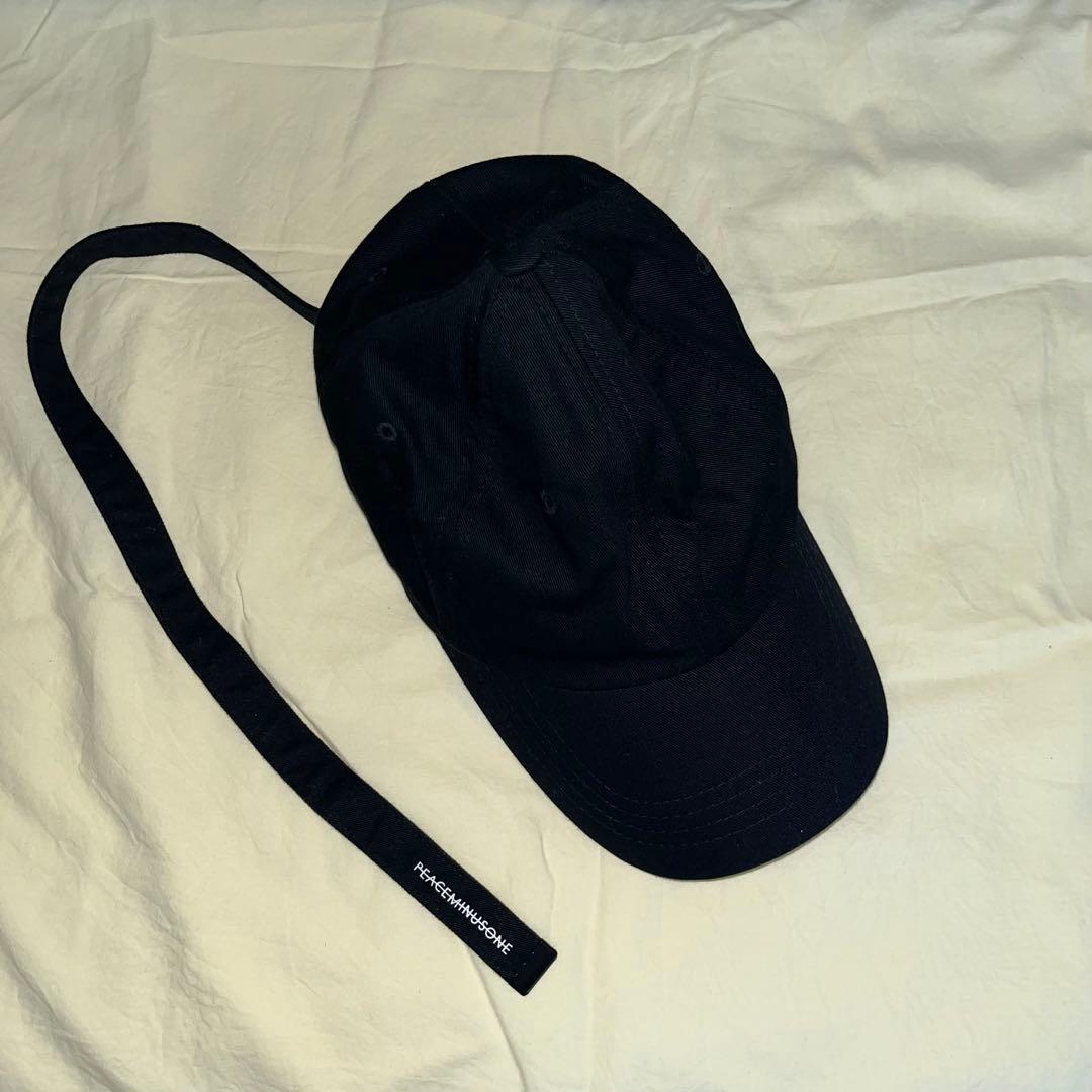 PEACEMINUSONE 黒 ストラップキャップ