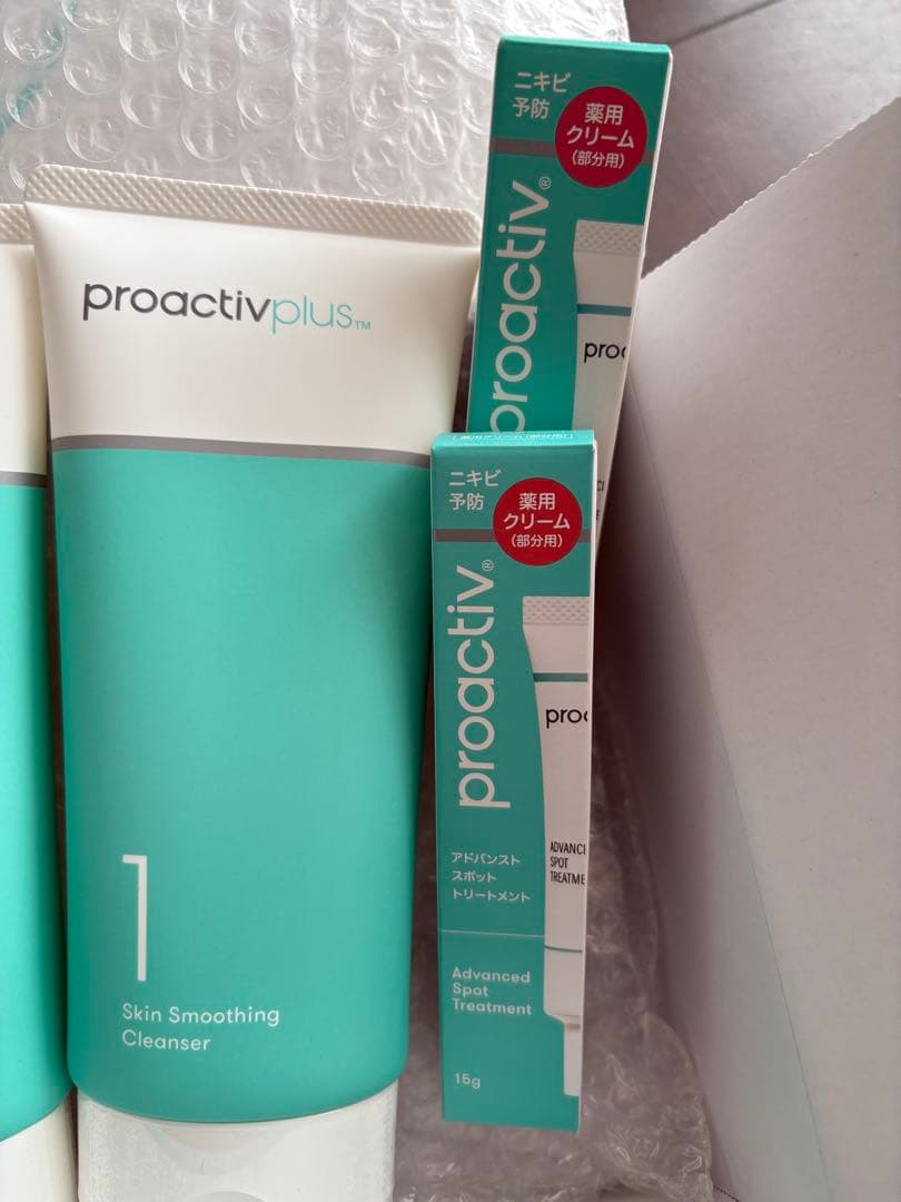 proactivplusスキンスムージングクレンザー 4本、ニキビクリーム