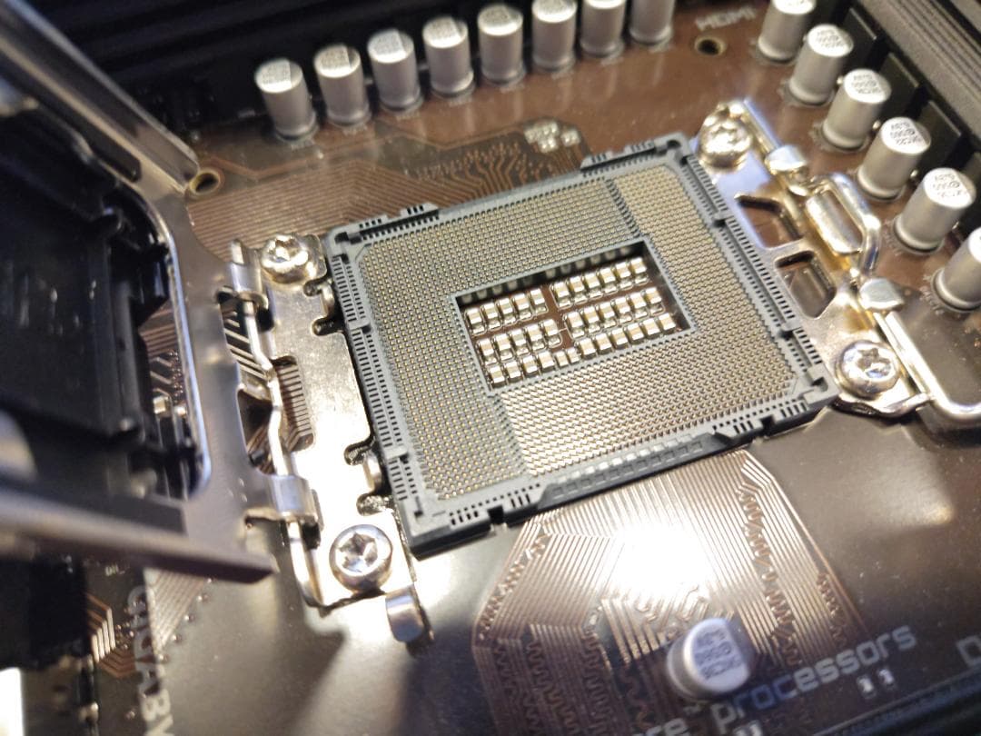 intel Core i7 13700kf + マザボとメモリセット