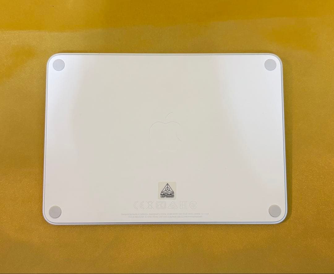 Magic Trackpad（MXK93ZA/A）USB-Cケーブル付き
