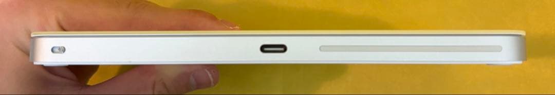 Magic Trackpad（MXK93ZA/A）USB-Cケーブル付き