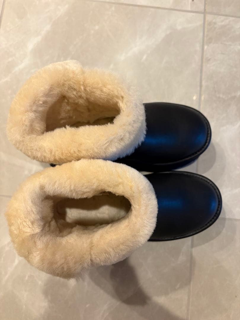 UGG× FRAY I.D W ESMEE LEATHER BOOT 24