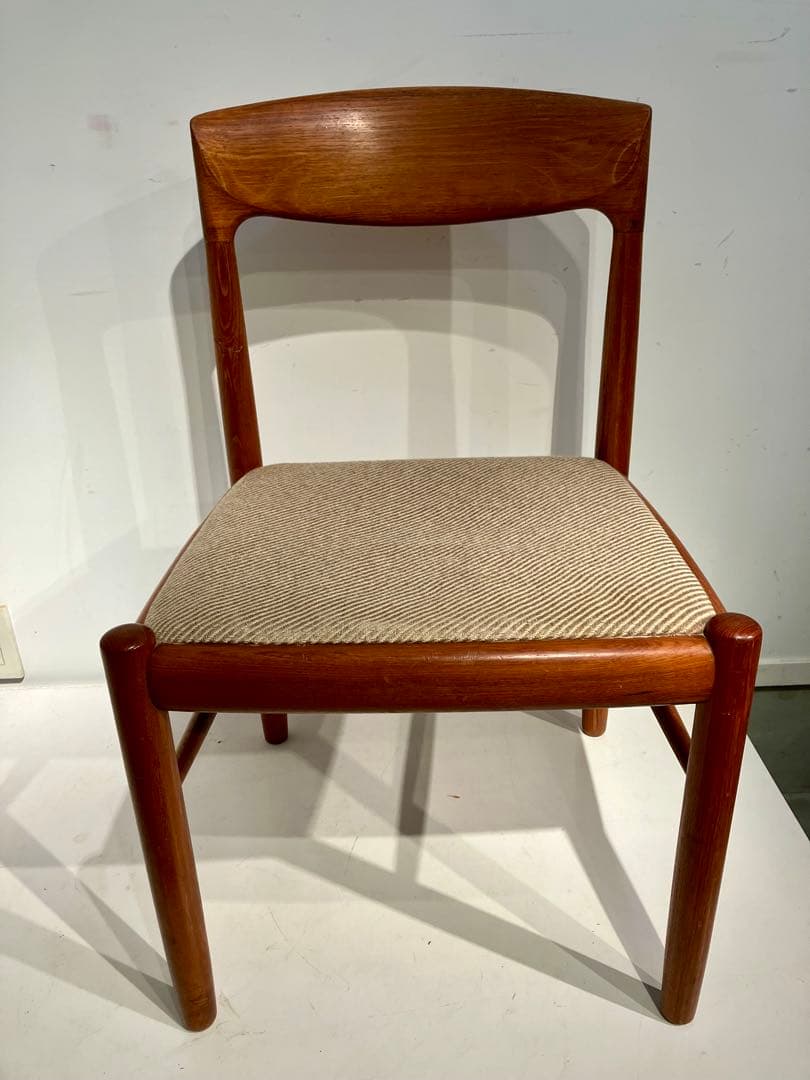 北欧、ヴィンテージチェア、少々難あり、アクタス、北欧デザイン、レトロ、デンマーク