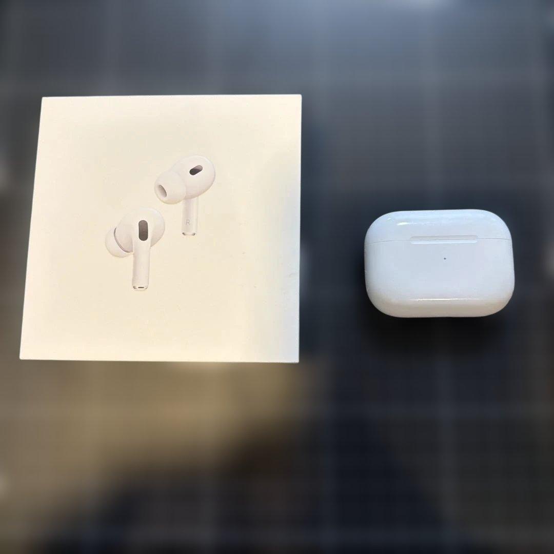 AirPods Pro 2nd 本体 充電ケース付き ホワイト