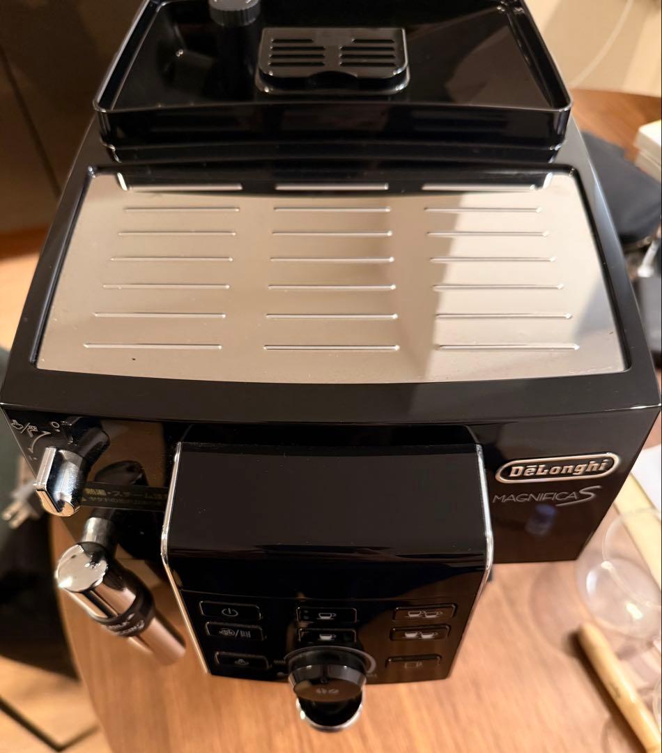 デロンギ マグニフィカS 動作確認済 ミルクジャグ付 ECAM23120BN
