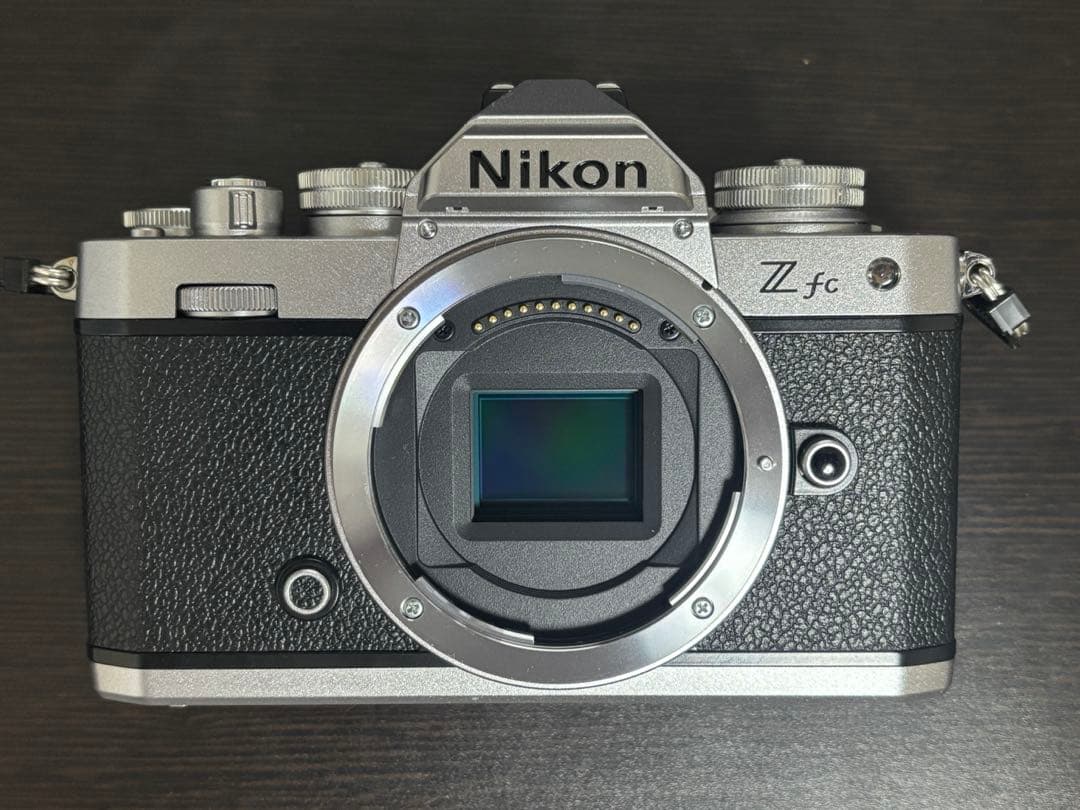 Nikon Z fc ミラーレスカメラ シルバー