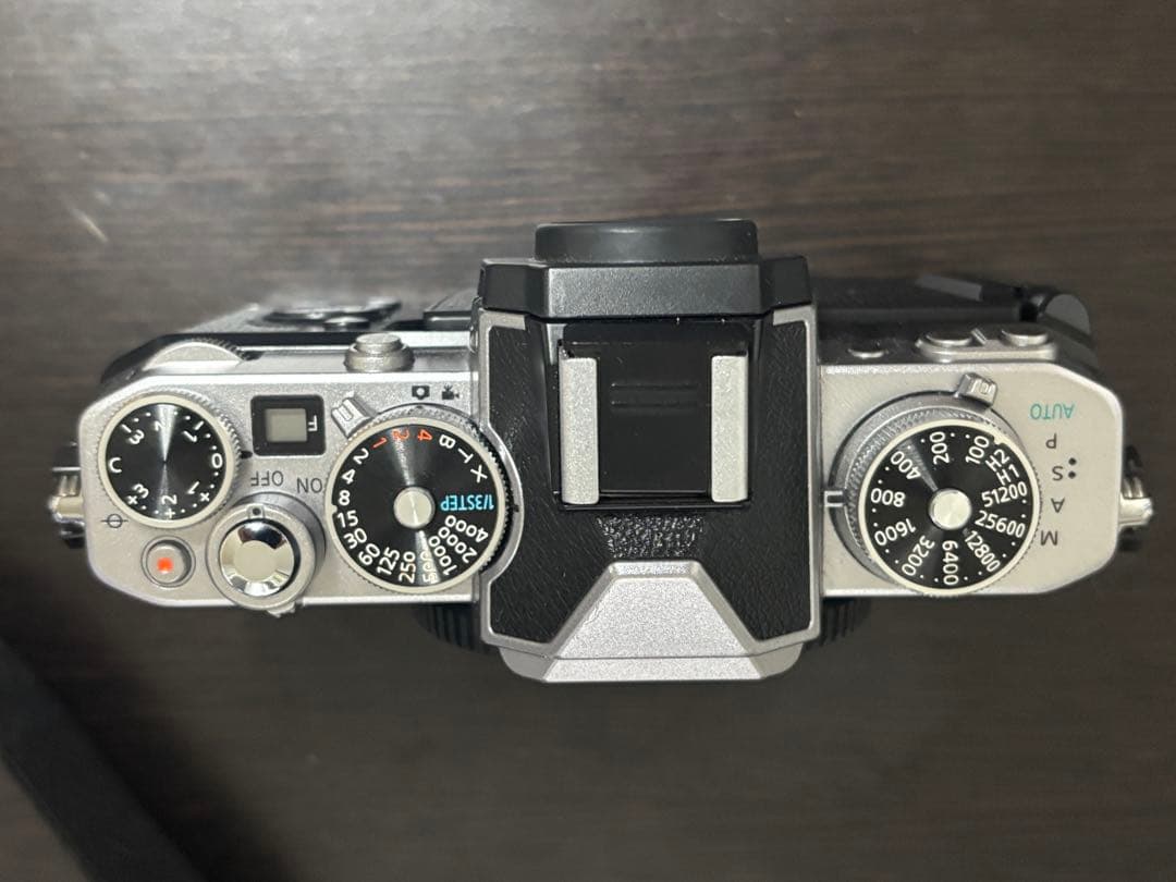 Nikon Z fc ミラーレスカメラ シルバー