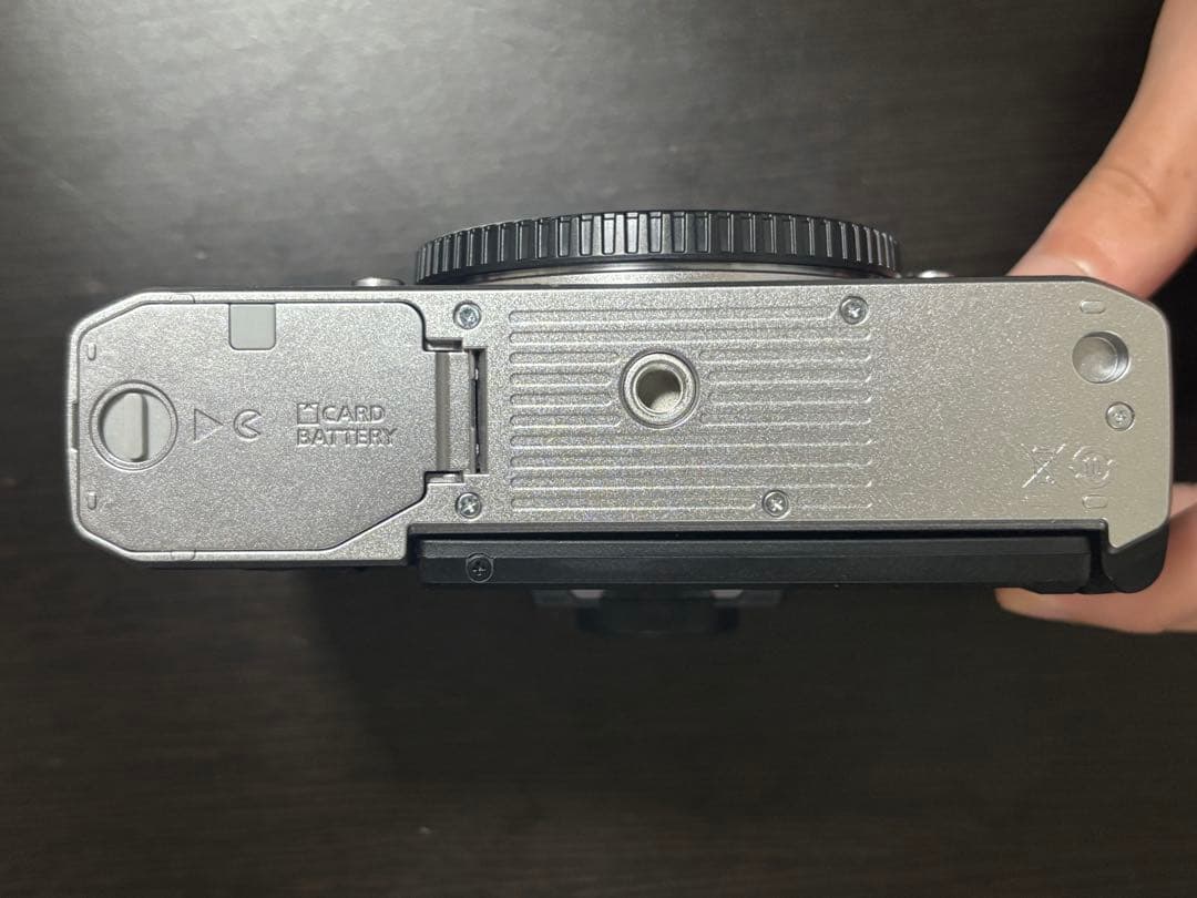 Nikon Z fc ミラーレスカメラ シルバー