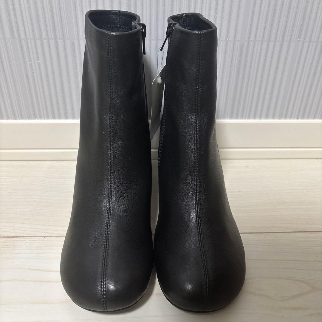 【nouer】ショート ブーツ&【Vin】グリーン ワイドパンツ