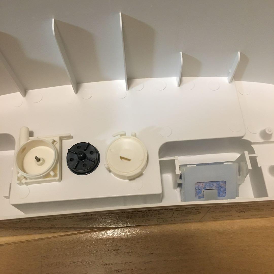 SHARP 加湿器付きセラミックファンヒーター　HX-J12E7-W